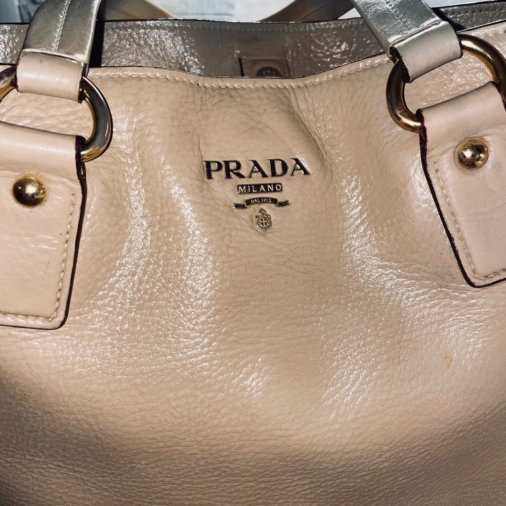 Authentic prada bag - Picture 6 of 7